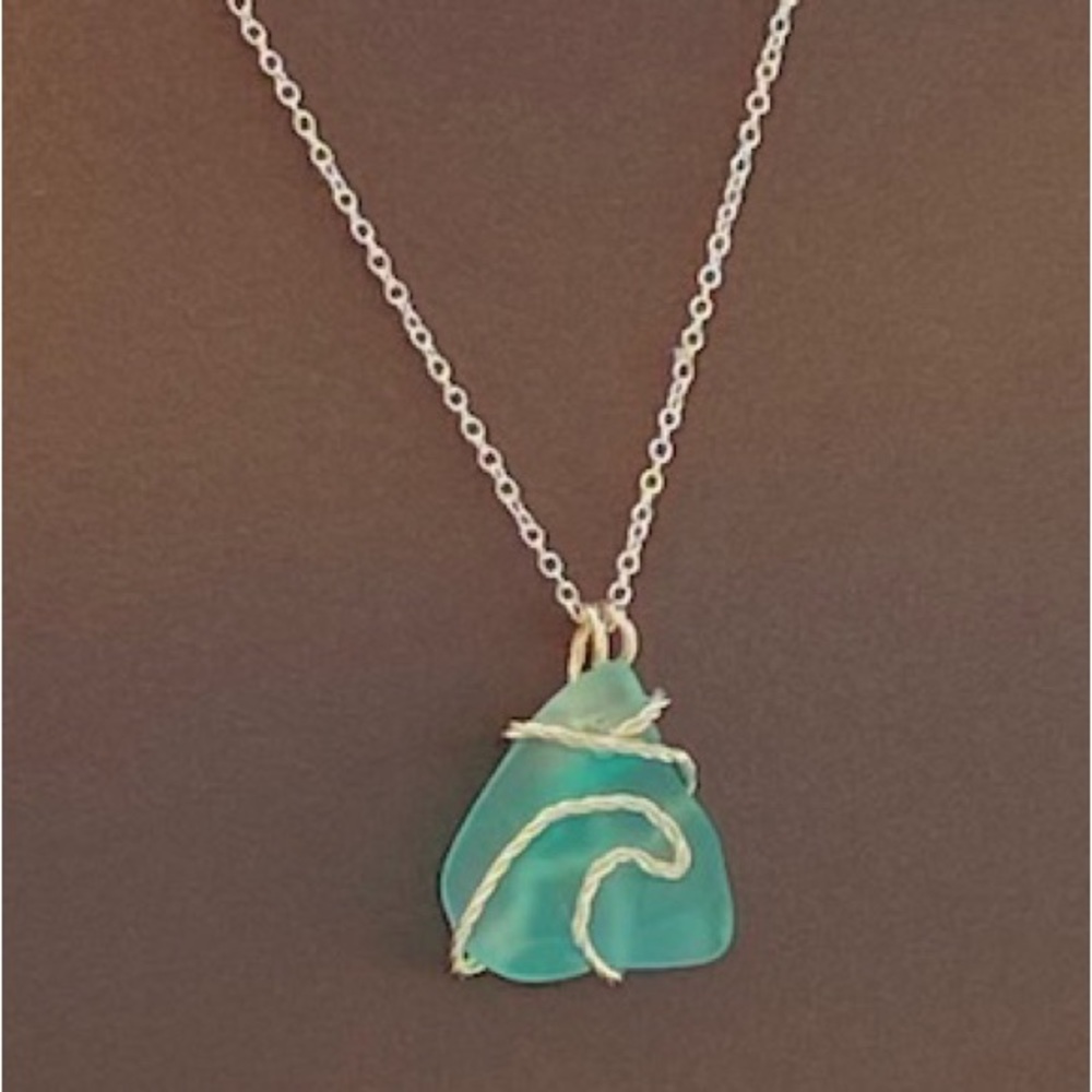 Silver ocean wave sea glass pendant sterling silver necklace Hawaii seaglass - Picture 1 of 4